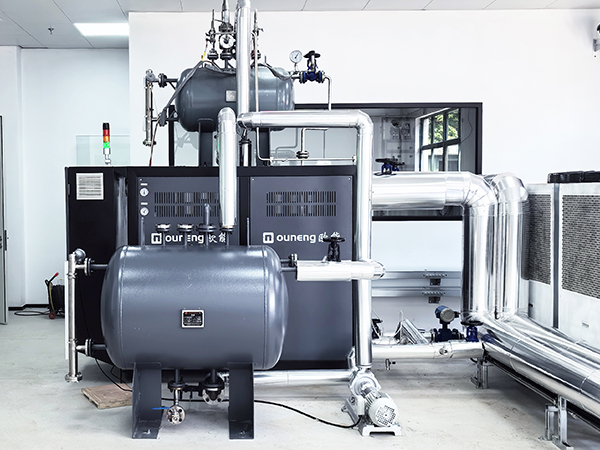 400度高溫油溫機(jī) 400度高溫油溫機(jī)